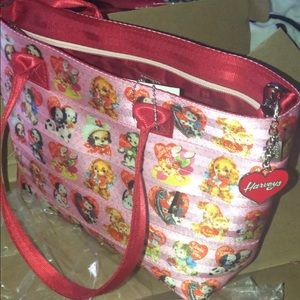 Harveys seatbelt puppy love Steamline